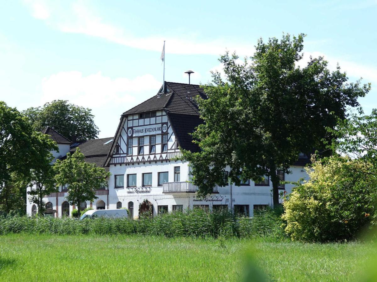 Hotel Faehrhaus Kirschenland Jork Exteriér fotografie